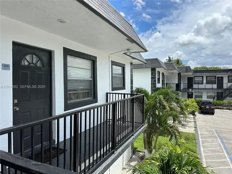 5841 SW 36th Court Davie FL 33314