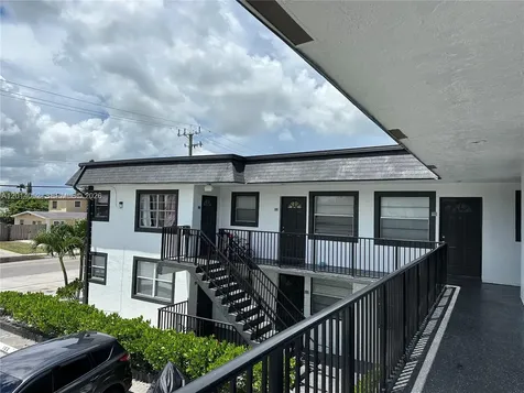 5841 SW 36th Court Davie FL 33314