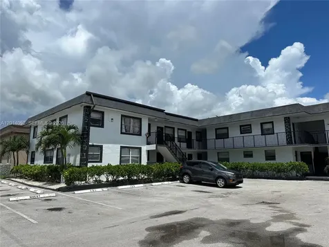 5841 SW 36th Court Davie FL 33314