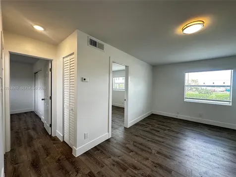 5841 SW 36th Court Davie FL 33314
