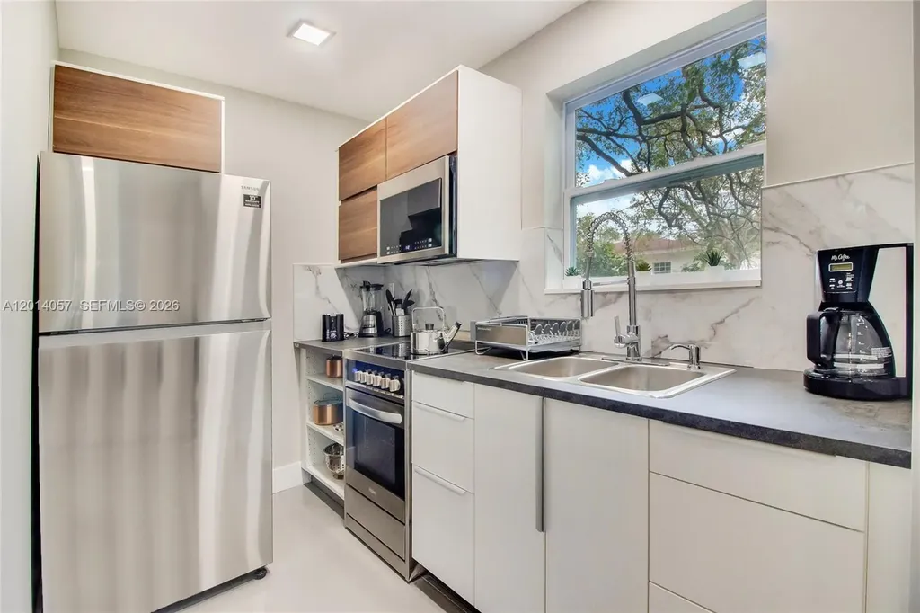 5530 NW 5th Avenue Miami FL 33127