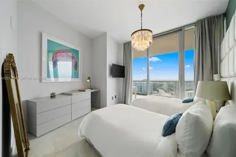 18975 Collins Avenue Sunny Isles Beach FL 33160