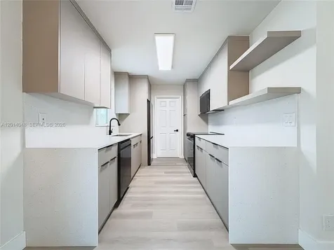 4021 NW 3rd Terrace Deerfield Beach FL 33064