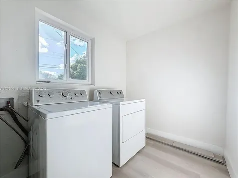 4021 NW 3rd Terrace Deerfield Beach FL 33064