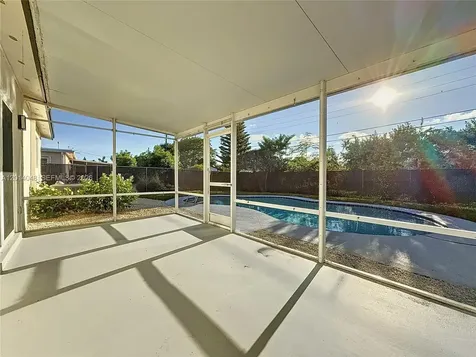 4021 NW 3rd Terrace Deerfield Beach FL 33064