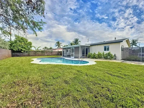 4021 NW 3rd Terrace Deerfield Beach FL 33064