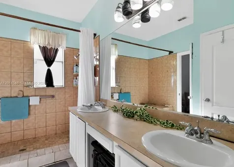 8483 Pinetop Ridge Lane Other City - In The State Of Florida FL 34613