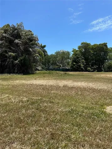 1131 NE 83rd Miami FL 33138