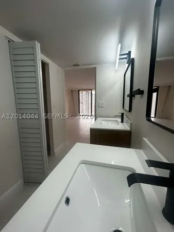 290 174 Street Sunny Isles Beach FL 33160