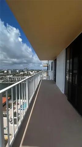 290 174 Sunny Isles Beach FL 33160