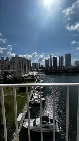 290 174 Sunny Isles Beach FL 33160