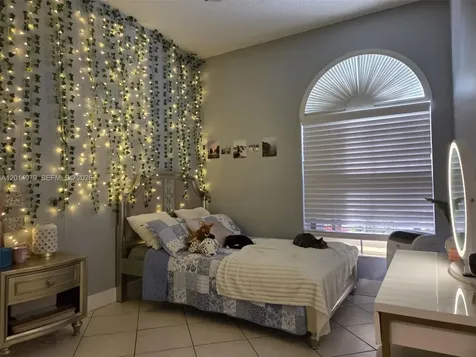 1101 NW 180th Avenue Pembroke Pines FL 33029