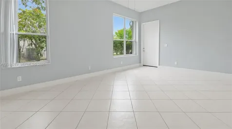 1101 NW 180th Avenue Pembroke Pines FL 33029