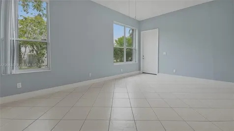 1101 NW 180th Avenue Pembroke Pines FL 33029