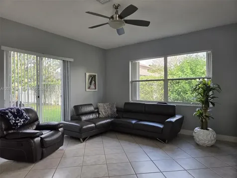 1101 NW 180th Avenue Pembroke Pines FL 33029