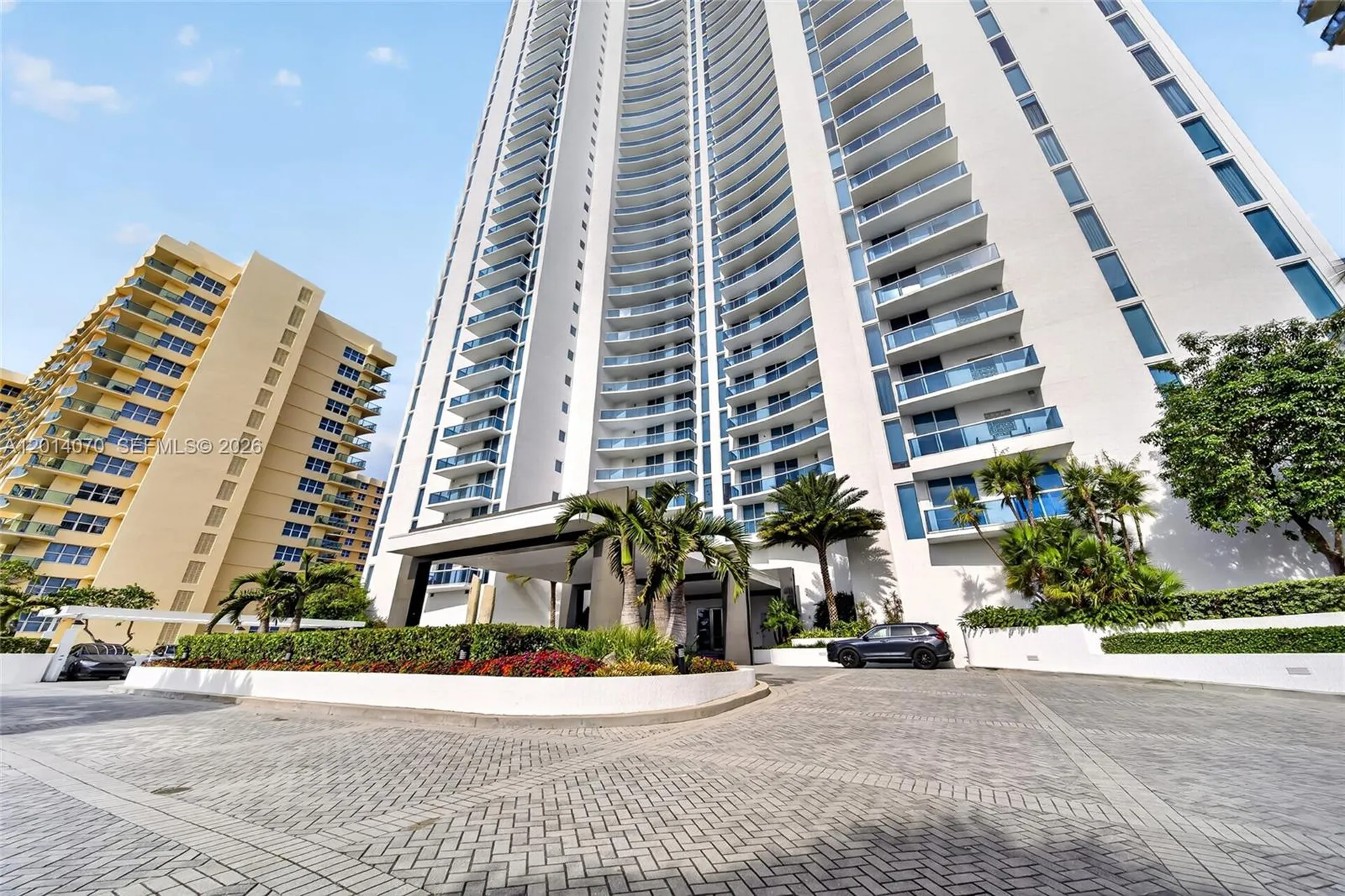 2711 S Ocean Drive Hollywood FL 33019