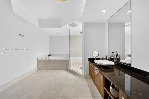 2711 S Ocean Drive Hollywood FL 33019
