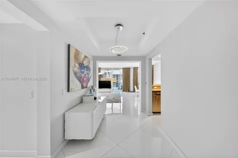 2711 S Ocean Drive Hollywood FL 33019