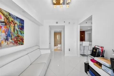 2711 S Ocean Drive Hollywood FL 33019