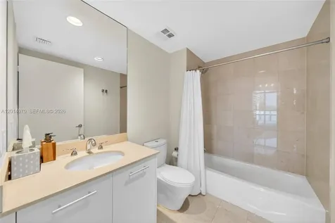 2711 S Ocean Drive Hollywood FL 33019