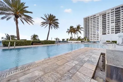 2711 S Ocean Drive Hollywood FL 33019