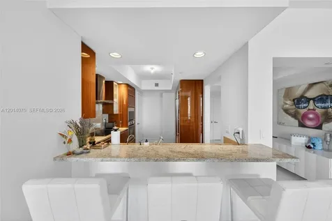 2711 S Ocean Drive Hollywood FL 33019