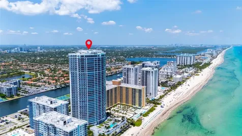 2711 S Ocean Drive Hollywood FL 33019