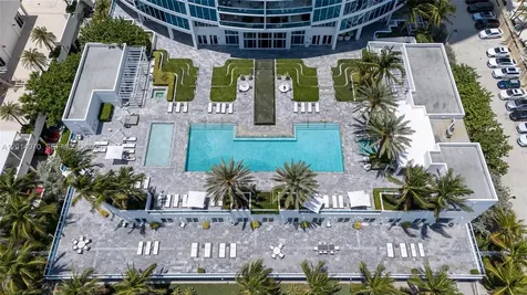 2711 S Ocean Drive Hollywood FL 33019