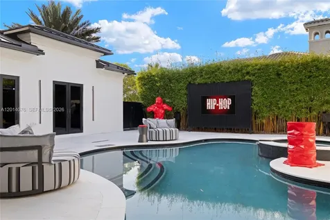 541 E Enclave Circle E Pembroke Pines FL 33027