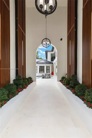 541 E Enclave Circle E Pembroke Pines FL 33027