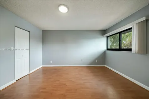 6929 SW 110th Avenue Miami FL 33173