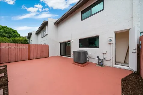 6929 SW 110th Avenue Miami FL 33173