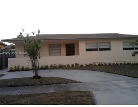 1120 NW 24 Court Miami FL 33125