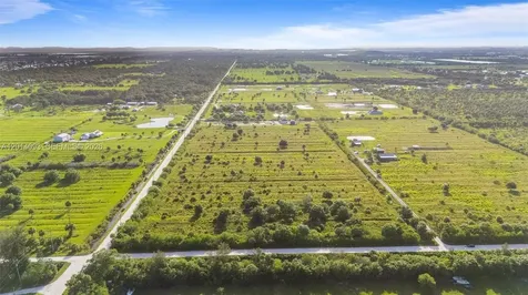 21ST SW & 58th Avenue Vero Beach FL 32968