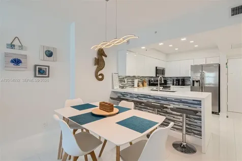 2501 S Ocean Drive Hollywood FL 33019