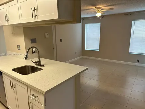 17325 NW 67th Court Hialeah FL 33015