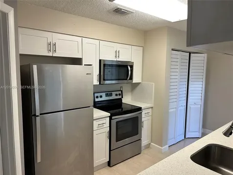 17325 NW 67th Court Hialeah FL 33015