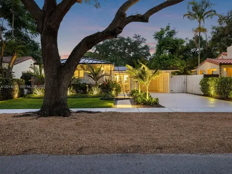 115 NE 88th Street El Portal FL 33138