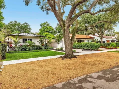 115 NE 88th Street El Portal FL 33138