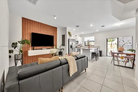 21059 NE 8th Avenue Miami FL 33179
