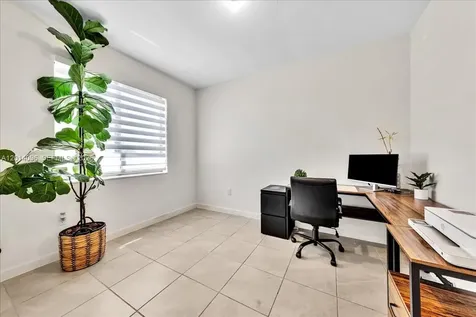 21059 NE 8th Avenue Miami FL 33179