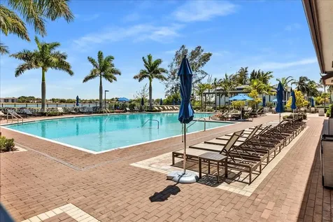 21059 NE 8th Avenue Miami FL 33179