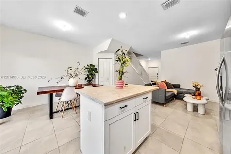 21059 NE 8th Avenue Miami FL 33179