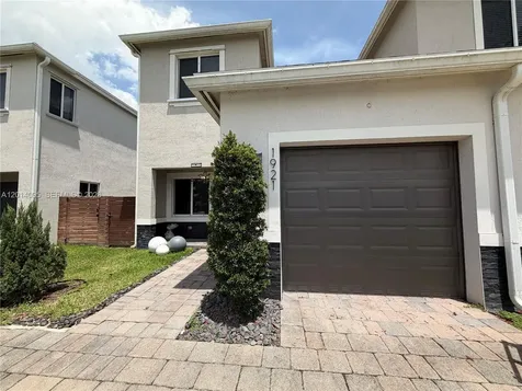 1921 SE 8th Place Homestead FL 33034