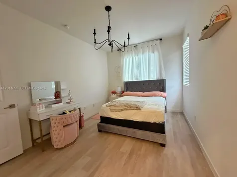 1921 SE 8th Place Homestead FL 33034