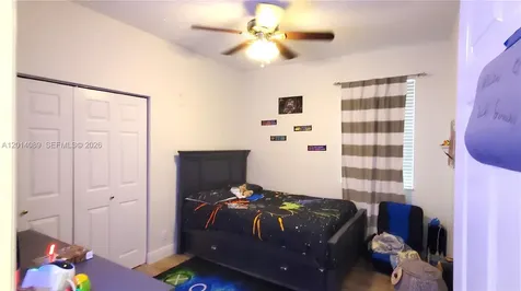 2051 NW 125th Terrace Pembroke Pines FL 33028