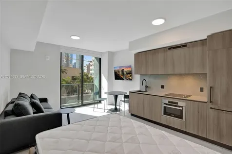 121 NE 5th Street Miami FL 33132
