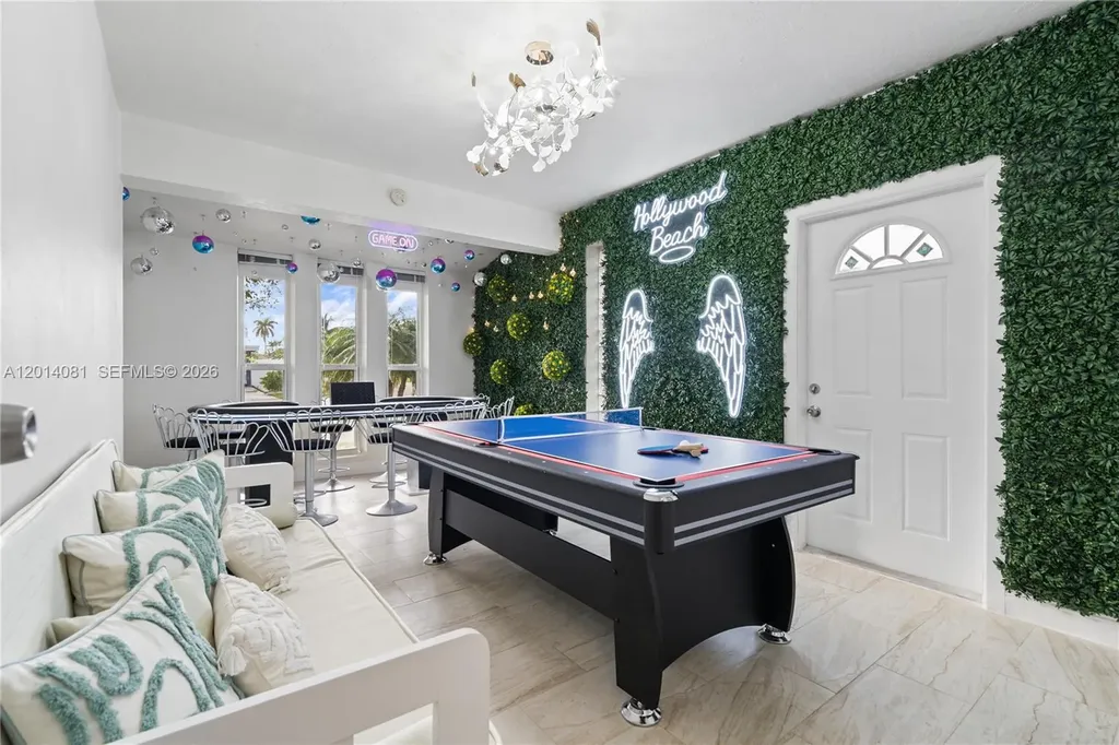 2125 N 14th Court Hollywood FL 33020