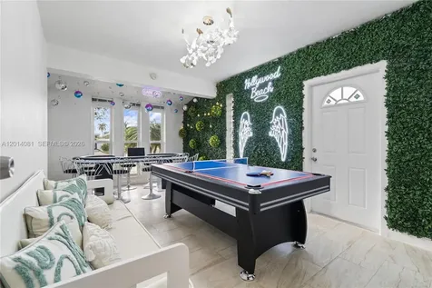2125 N 14th Court Hollywood FL 33020