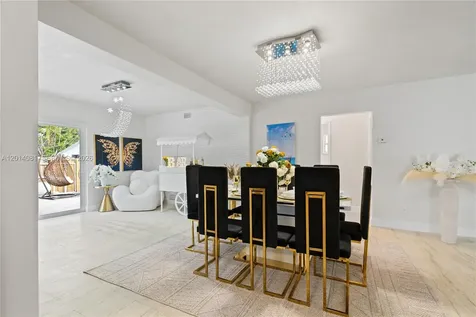 2125 N 14th Court Hollywood FL 33020